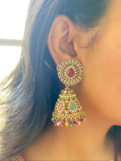 Alina Jhumkas